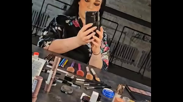 Hollywood mirrors hit different ️